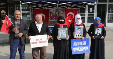 Muş'ta Evlat Nöbeti Sürüyor