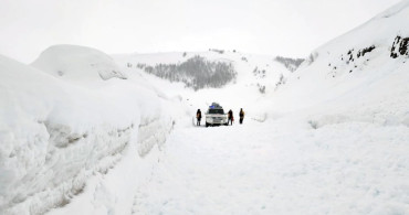 Muş'ta Karla Mücadele Ekipleri Hasta Genç İçin Seferber Oldu