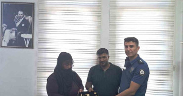 Muş'ta örnek davranış: Bulduğu ziynet eşyalarını sahibine ulaştırdı
