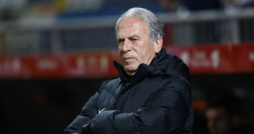 Mustafa Denizli, Kasımpaşa - Trabzonspor Maçının Devre Arasında Hastaneye Kaldırıldı