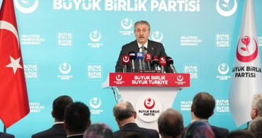Mustafa Destici: PKK'nın Siyasi Uzantıları Türk Siyasetini Enfekte Ediyor