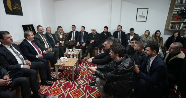 Mustafa Destici Üsküp'te Gençlerle Buluştu