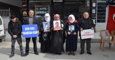 Muş'taki Ailelerin Eylemi Devam Ediyor