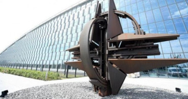 NATO'dan Rusya'ya Anlaşmaya Uyma Çağrısı 