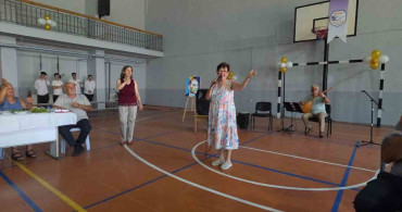 Nazilli 50. yıl ticaret mesleki ve teknik anadolu lisesi mezunları yarım asır sonra buluştu