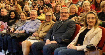 Nazilli'de 'Şarkılarda Anılar' Konseri Büyük Beğeni Topladı