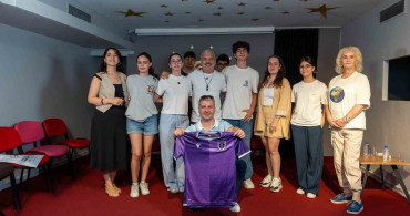 Necmi Yapıcı: herkes oyuncu olamıyor, komedyen olmak daha zor