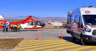 Nefes Darlığı Olan Hasta Ambulans Helikopterle Erzincan'a Sevk Edildi