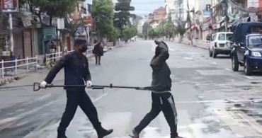 Nepal'de İnsanlar Coronavirüs Nedeniyle Kıskaçla Yakalanıyor