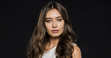 Neslihan Atagül'den Sert Çıkış!