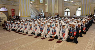 Nevşehir'de hafızlık eğitimini tamamlayan 207 öğrenci icazet belgesi aldı