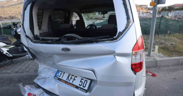 Nevşehir'de Kırmızı Işıkta Kaza: 2 Yaralı