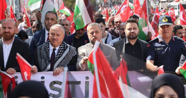 Nevşehir'de Küresel Sumud Filosu'na Destek Yürüyüşü Düzenlendi