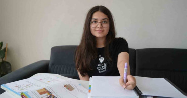 Niğde’de aynı aileden ikinci kez LGS Türkiye birincisi