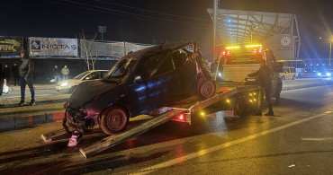 Niğde'de İşçi Servisi ile Araç Çarpıştı: 11 Yaralı