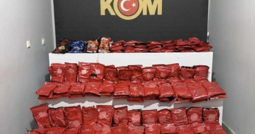 Niğde'de kaçak tütün operasyonu: 272 paket ele geçirildi