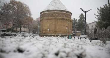 Niğde'de Kar Yağışı Ve Trafik Uyarıları