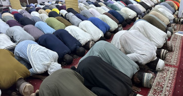 Nijerya'da Ramazan'ın İlk Teravih Namazı Kılındı