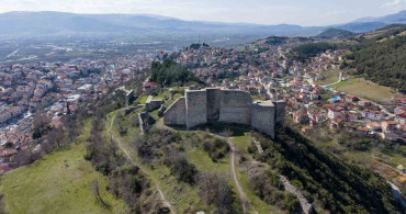 Niksar Kalesi: Zamana Direnen Tarih