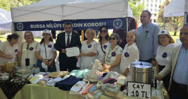 Nilüfer kadın korosu geleneksel hayır satışına renk kattı