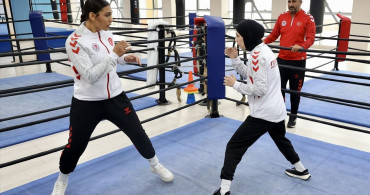 Nisa Kaya'nın Olimpiyat Hayali: Ailesinin İzinden Giden Genç Boksör