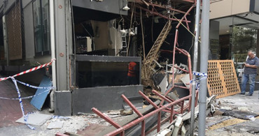 Nişantaşı'nda 23 yıldır İşleyen Kafe Belediye Ekiplerince Yıkıldı