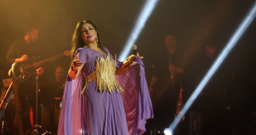 Nükhet Duru, Aydın'da 8 Mart Dünya Kadınlar Günü Konseri İle Sahne Aldı