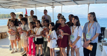 Öğrenciler Antalya'da İlk Dalış Deneyimini Yaşadı