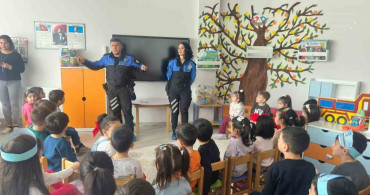 Öğrencilere Toplum Destekli Polisten Eğitim Desteği