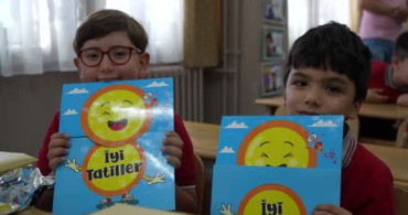 Öğrencilerin karneleri verildi, yaz tatili başladı: Ebeveynlere dijital bağımlılık uyarısı