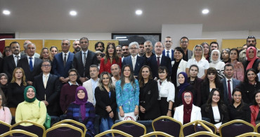 Öğretmen Akademileri Programı Antalya'da Başladı