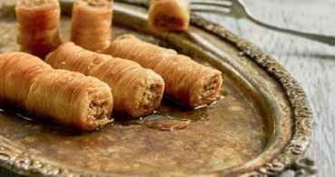 Oklava Baklavası  Nasıl Yapılır? Oklava Baklavası Tarifi 