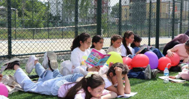 Oltu'da ailelerle kitap okuma etkinliği düzenlendi
