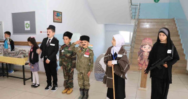 Oltu'da Bilim Şenliği Rüzgarı: Öğrenciler Tarihi Canlandırdı
