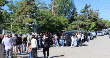 Oltu'da LGS sınavına yetişemeyen öğrenci son anda kurtarıldı