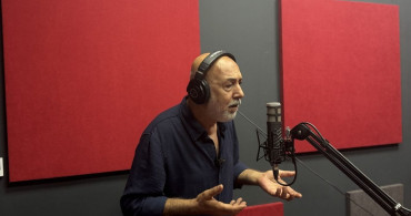 Ömer Çelik: Türküler Hüzünlerimizi ve Mutluluklarımızı Anlatır