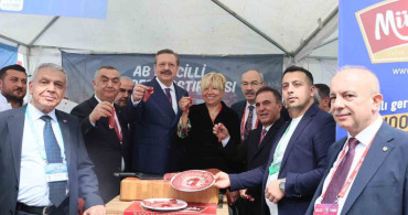 Ömer Gülsoy ve Mehmet Büyüksimitci TOBB Genel Kurulu'nda Birlik Vurgusu Yaptı