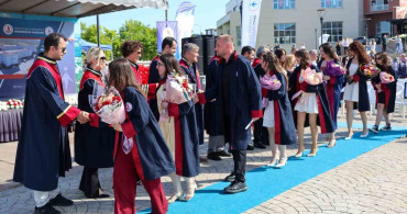 Omü mühendislik fakültesi mezunlarını geleceğe uğurladı
