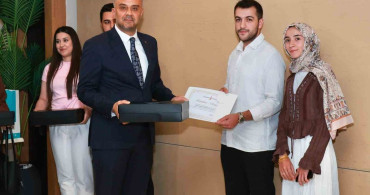 Onikişubat Belediyesi Evlilik Okulu’nun ilk mezunları sertifikalarını aldı