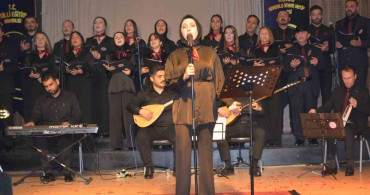 Ordu'da Öğretmenlerden Türk Halk Müziği Konseri