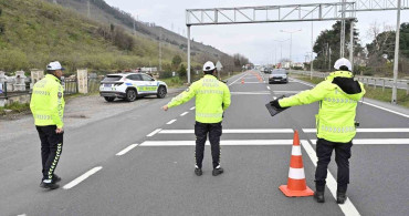 Ordu'da Trafik Denetimlerinde 15 Binden Fazla Araç Kontrol Edildi