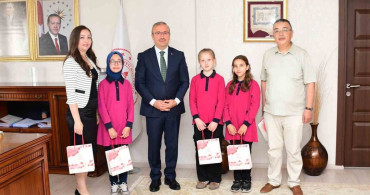 Ortaokul öğrencilerinden Gazze’deki yaşıtları için anlamlı kitap
