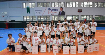 Osmangazi Belediyespor Badmintonda Zirveye Yükseldi