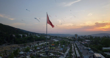 Osmaniye Uçurtma Şenliği Renkli Bir Festivale Dönüştü