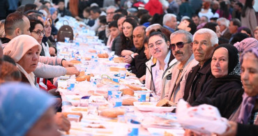 Osmaniye'de 13. Geleneksel Sokak İftarı Coşkusu