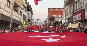 Osmaniye'de demokrasi ve milli birlik yürüyüşü
