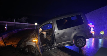 Osmaniye'de Hafif Ticari Araç Kazası: 2 Yaralı