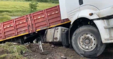 Osmaniye'de Kaygan Yolda Tır Kazası
