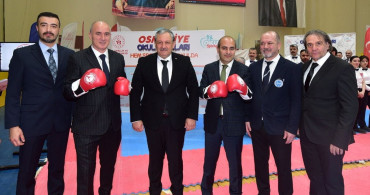 Osmaniye'de Kick Boks Şampiyonası Başladı