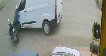 Osmaniye’de minibüsle çarpışan motosikletli yaralandı